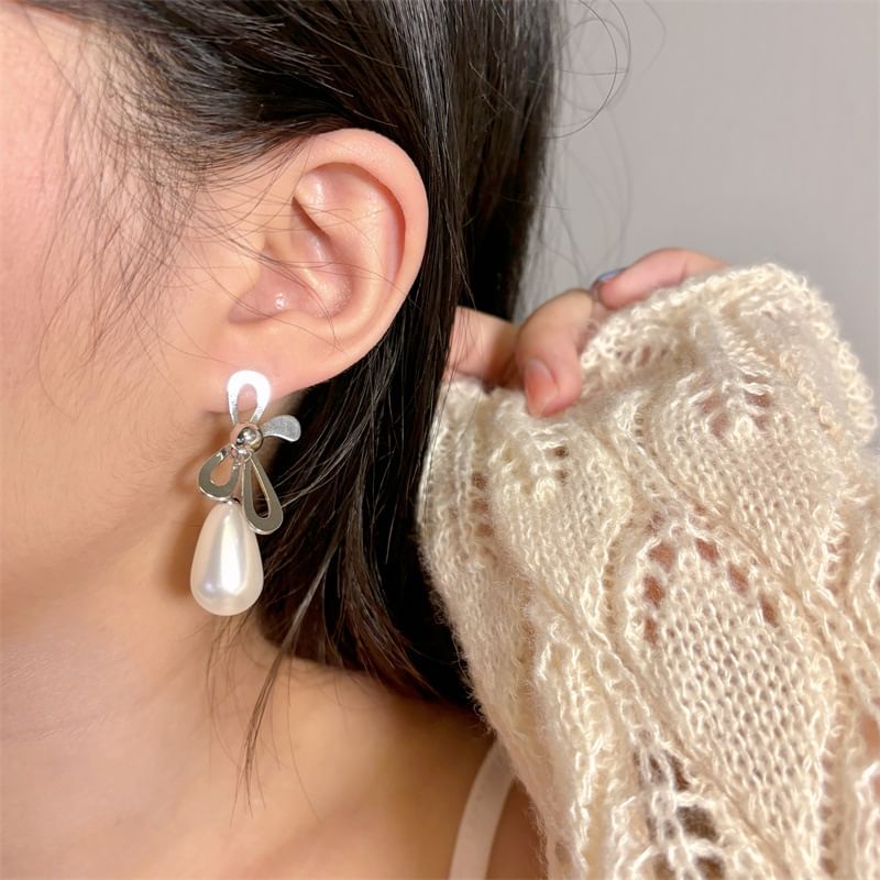 Pearl Earring Drop Bow Faux
