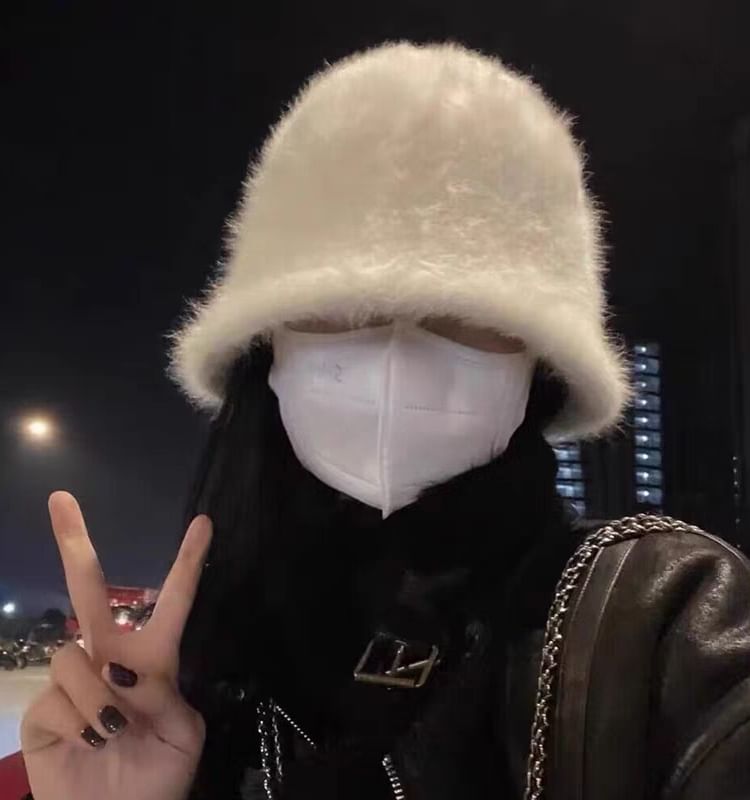 Plain Fluffy Hat Bucket