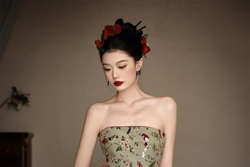 Floral Evening Bow Strapless Sheath Gown