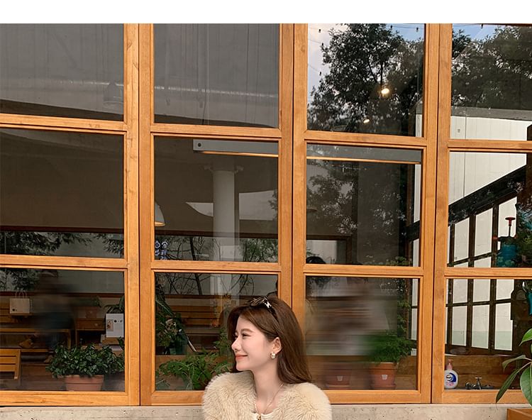 Short Detail Boots Plain Metal Block Heel