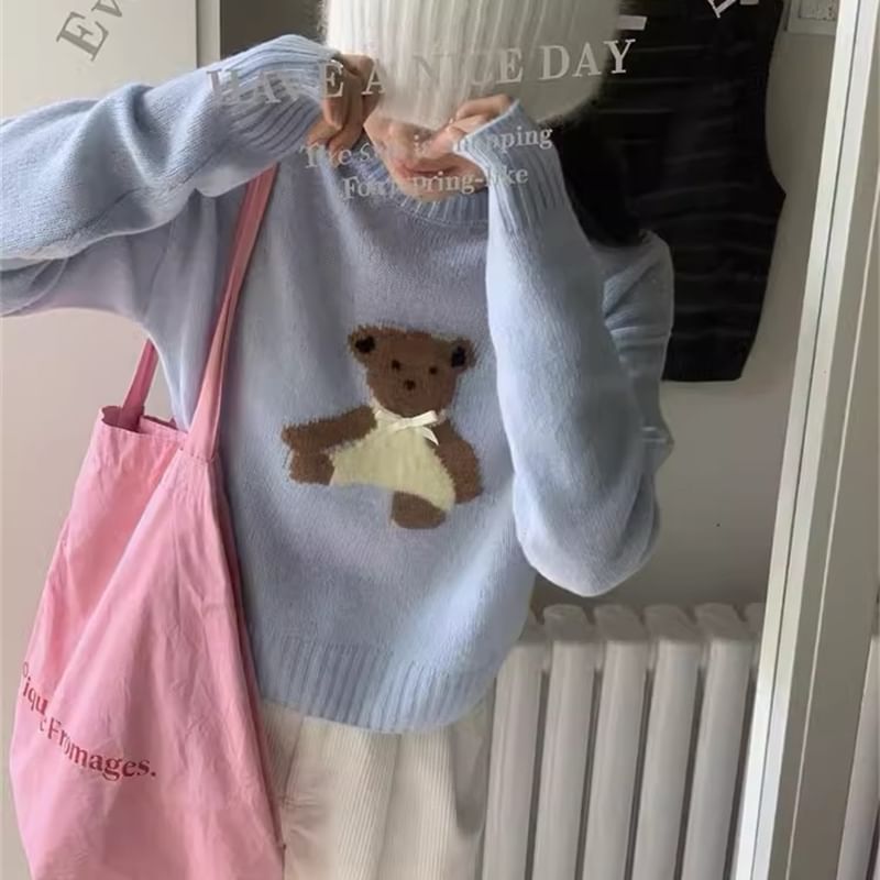 Embroidery Bear Crewneck Sweater