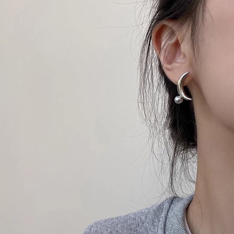 Pearl Silver Crescent Faux Sterling Stud Earring 925