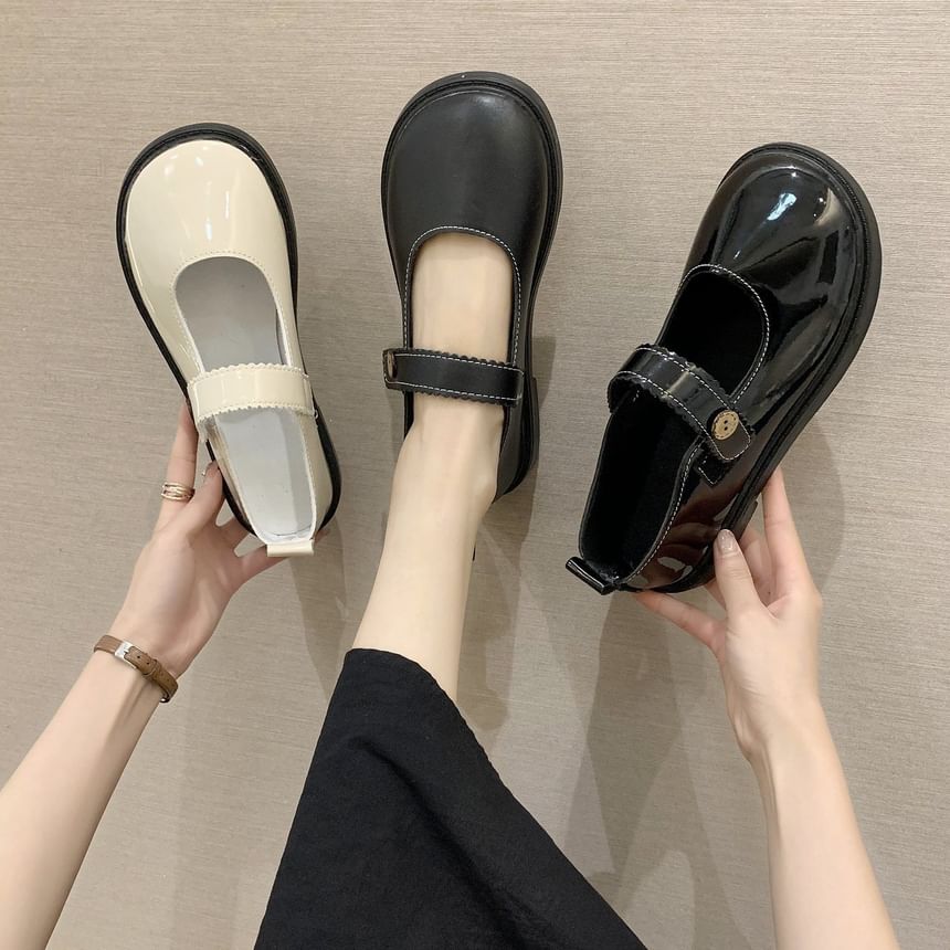 Jane Faux Mary Plain Flats Leather