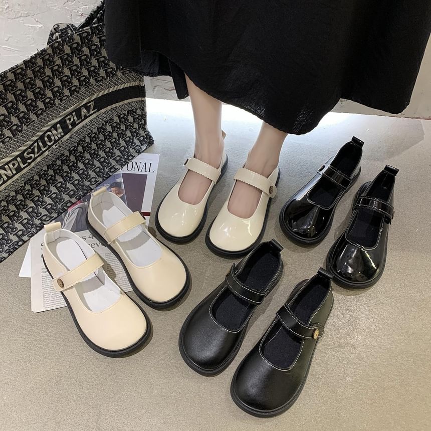 Jane Faux Mary Plain Flats Leather