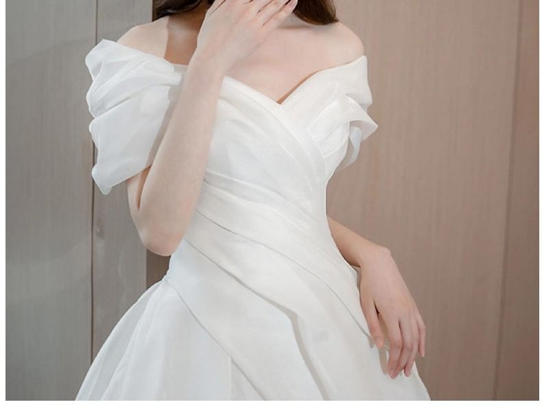 Off-Shoulder Gown Sleeveless Plain Ball Wedding
