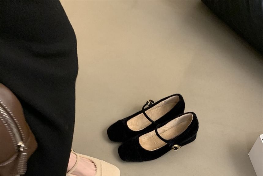 Heel Plain Mary Low Jane Pumps