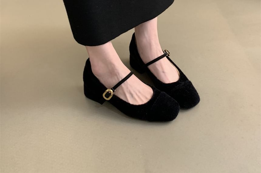Heel Plain Mary Low Jane Pumps