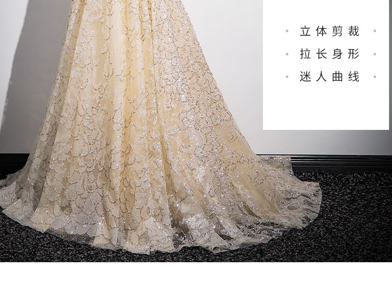 Evening Off Patterned A-Line Sleeveless Shoulder Gown