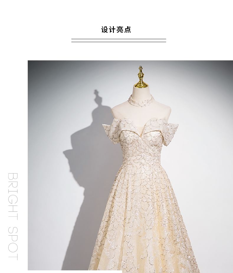 Evening Off Patterned A-Line Sleeveless Shoulder Gown