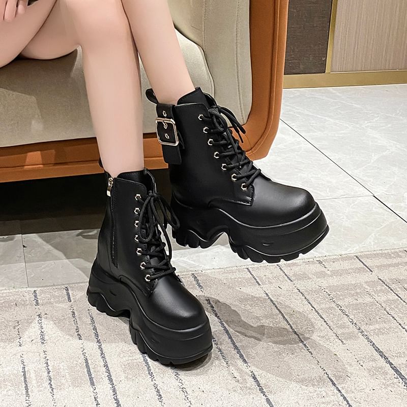 Boots Platform Lace-Up Short