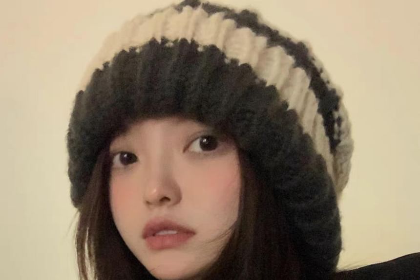 / Plain Beanie Ribbed Striped