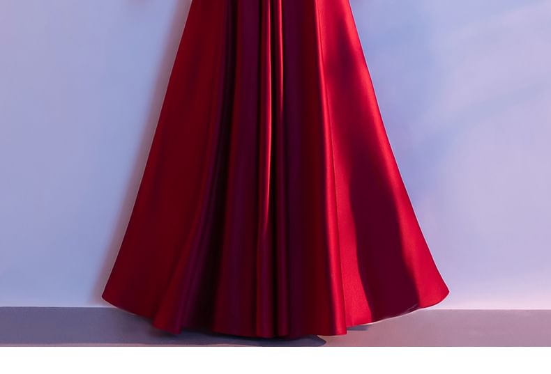 Evening A-Line Square Elbow-Sleeve Embroidered Neck Gown