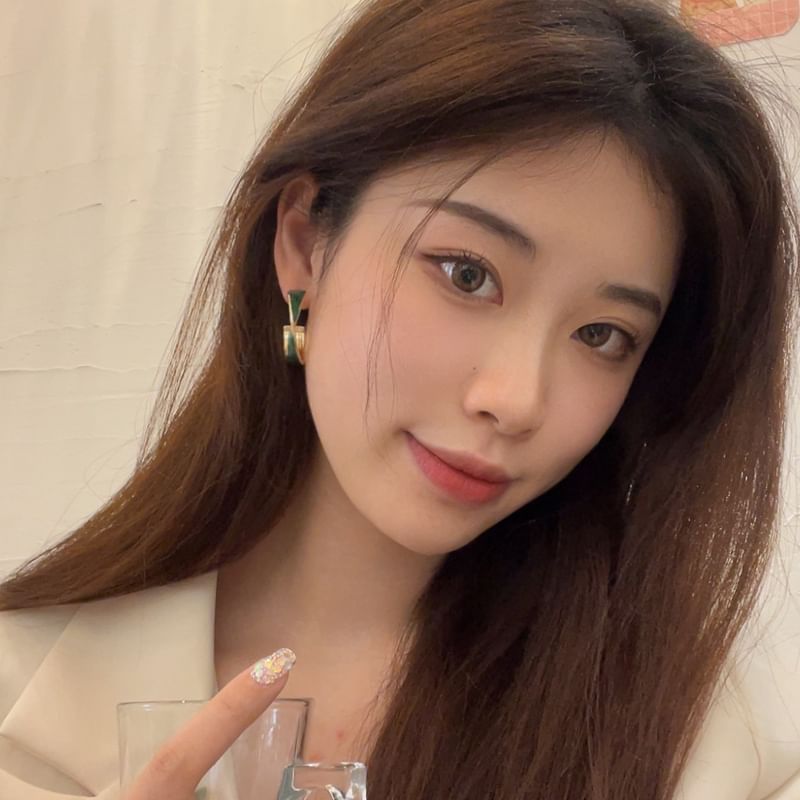 Galaxy Alloy Open Hoop Twisted Earring