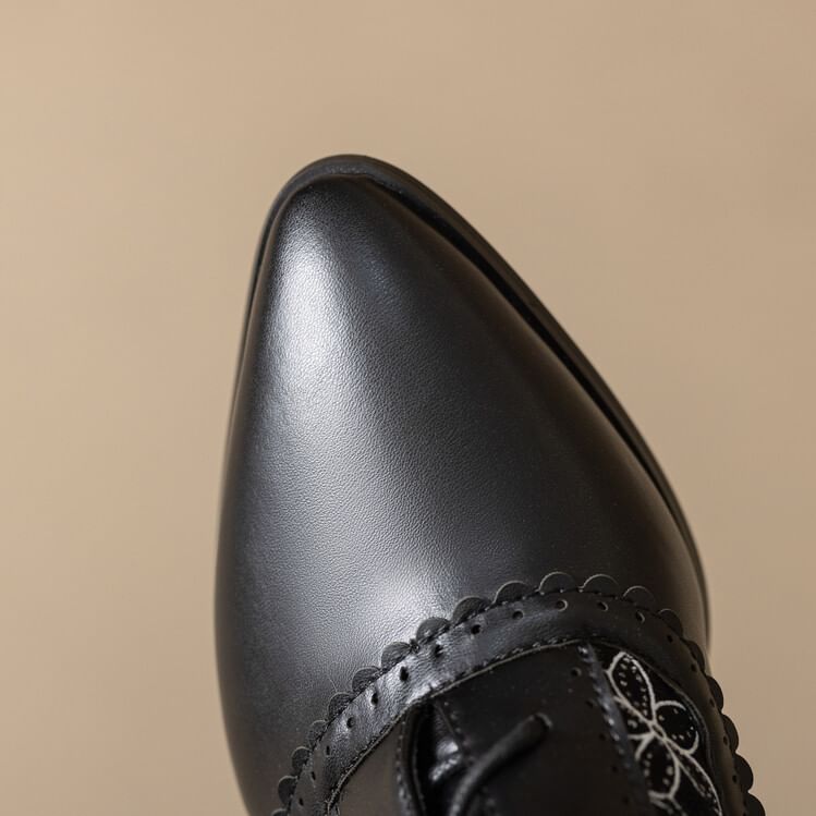 Boots Heel Lace Block Short