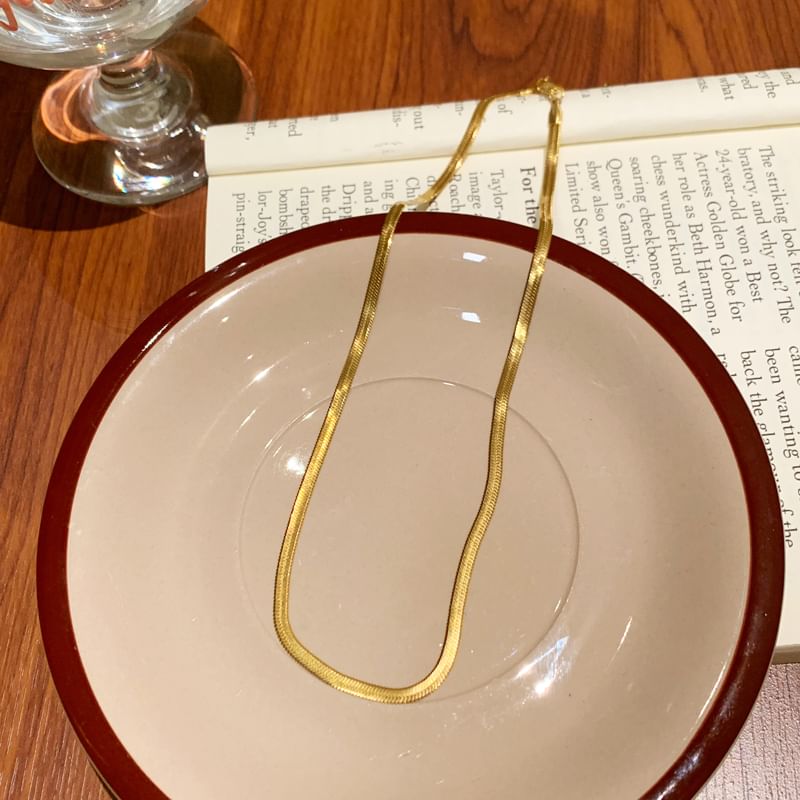 Pendant / Stone Necklace Set Snakebone