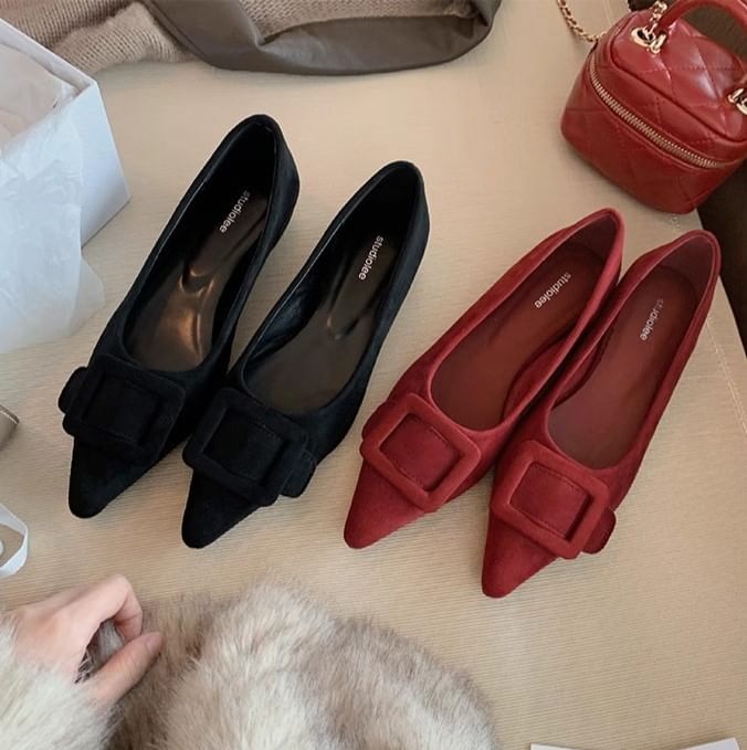 Toe Pointed Flats Buckled