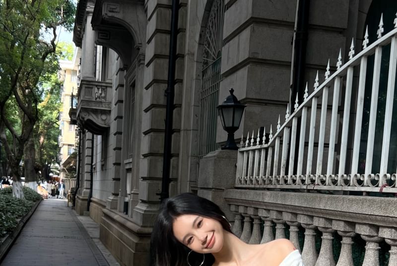 Scoop Knit Neck Sweater Cable Plain