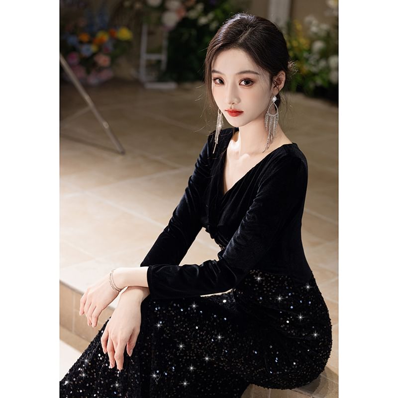 Sleeve Sequin Evening Mermaid Velvet V-Neck Gown Long