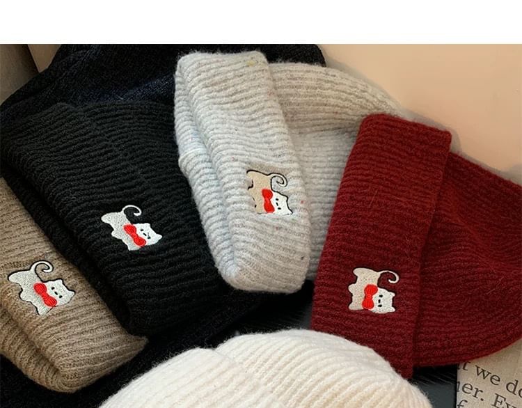 Beanie Cat Knit Embroidered