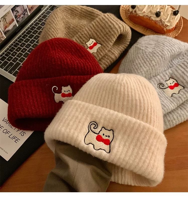 Beanie Cat Knit Embroidered
