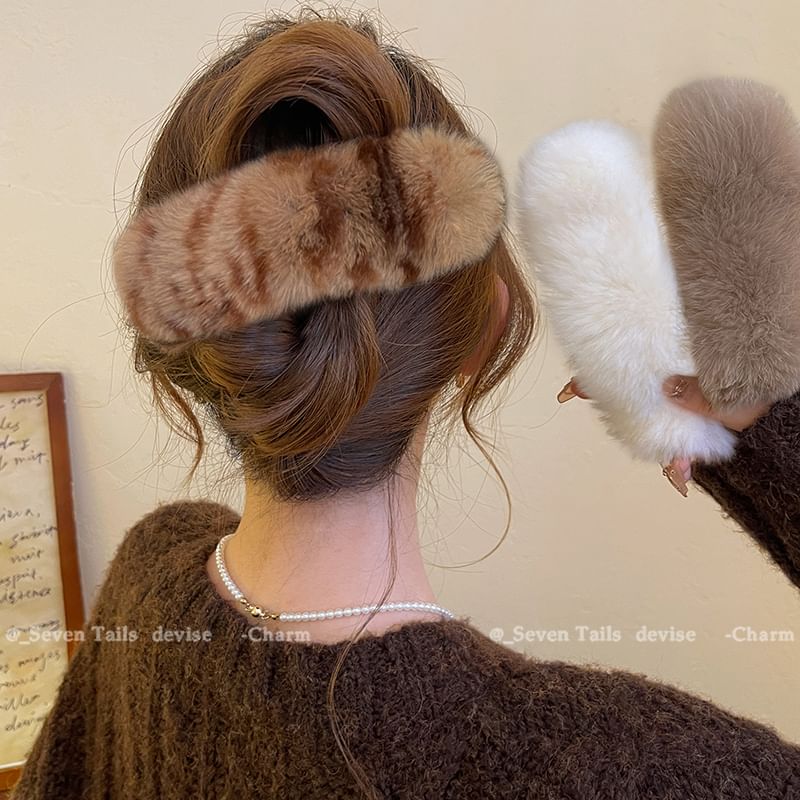 Faux Clip Fur Hair