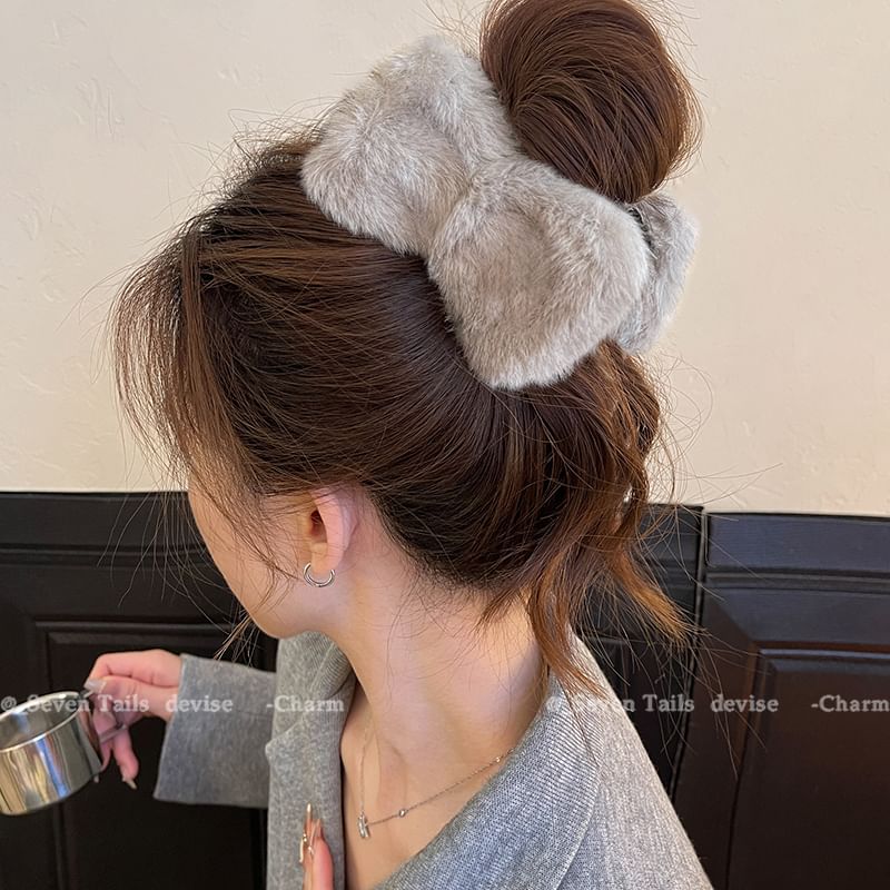 Clip Hair Claw Chenille Bow