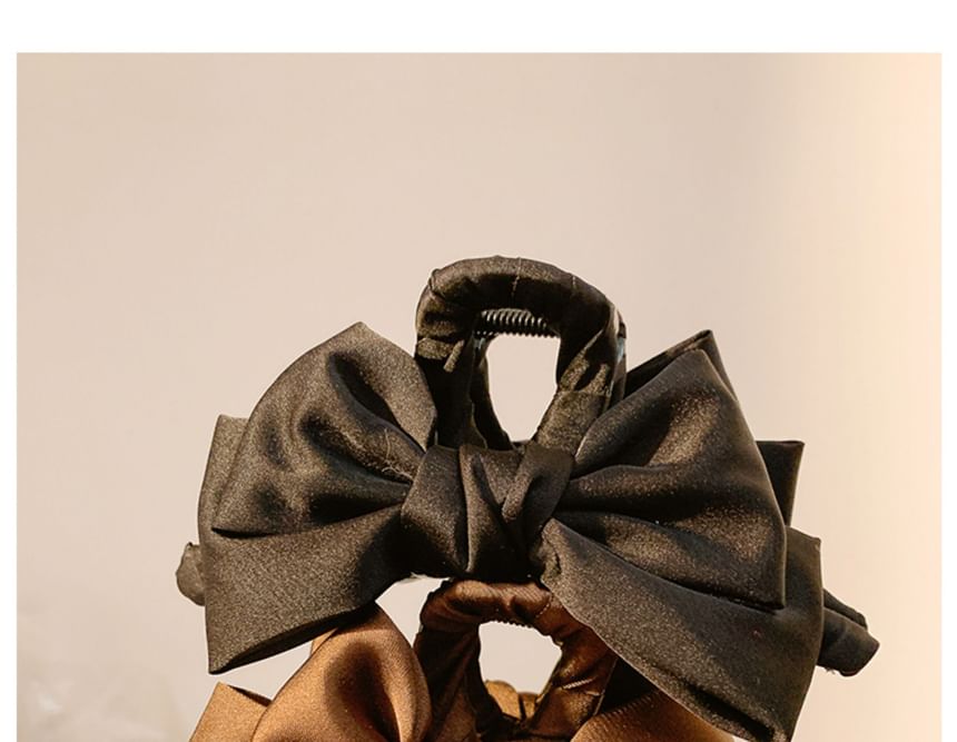Claw Hair Bow