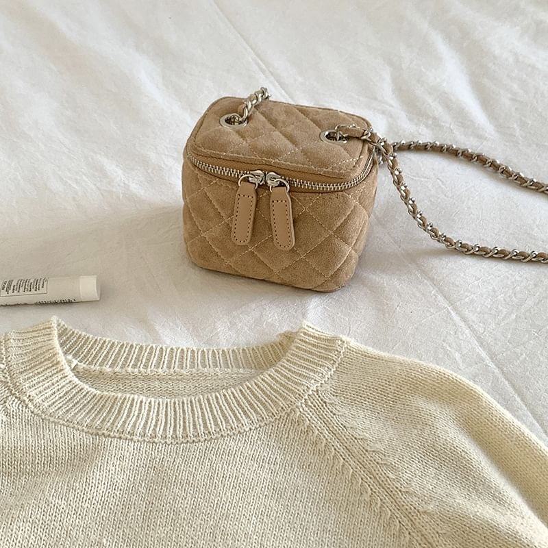 Velvet Chain Strap Quilted Bag Crossbody