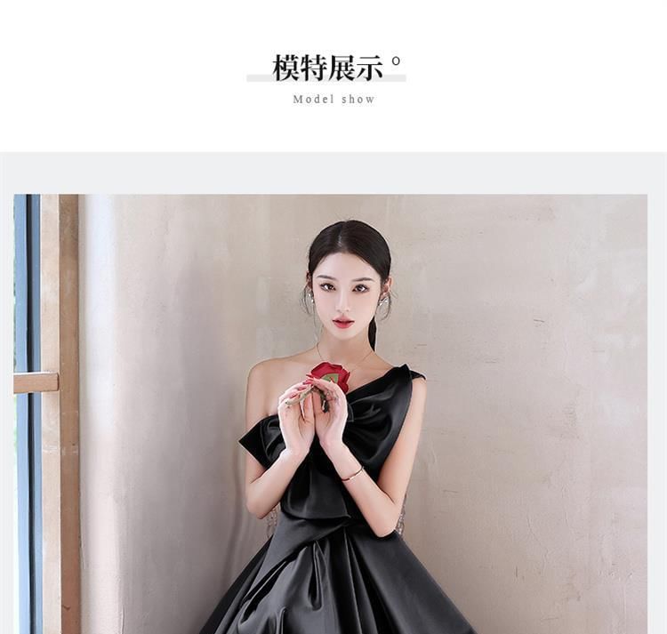 A-Line Evening Sleeveless Bow Gown One-Shoulder Plain