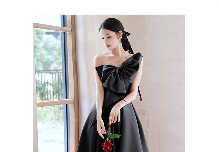 A-Line Evening Sleeveless Bow Gown One-Shoulder Plain