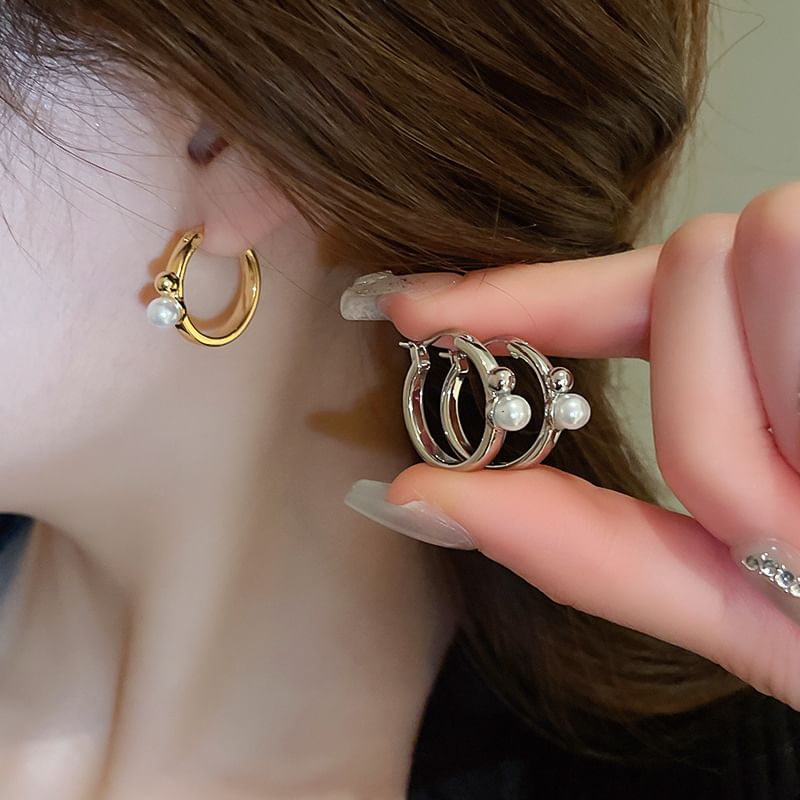 Pearl Earring Faux Hoop