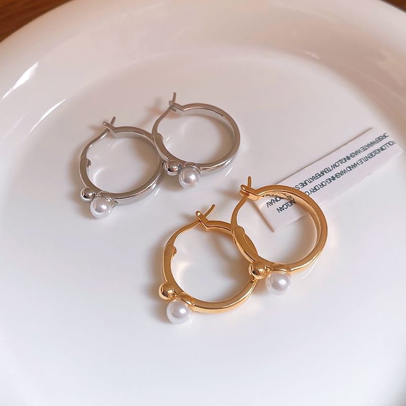 Pearl Earring Faux Hoop