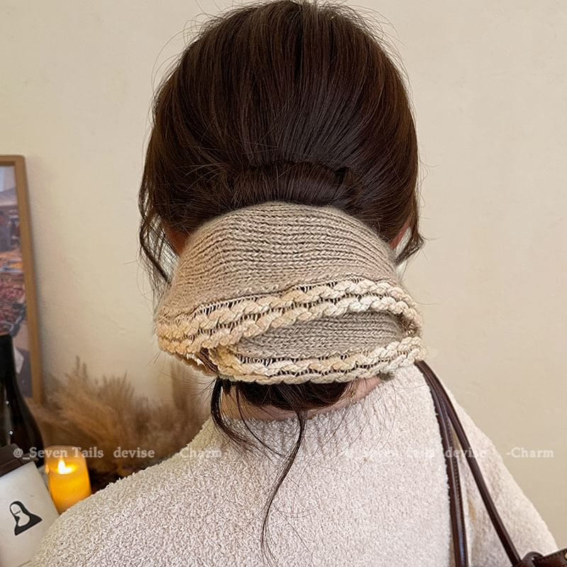 Knit Scrunchie