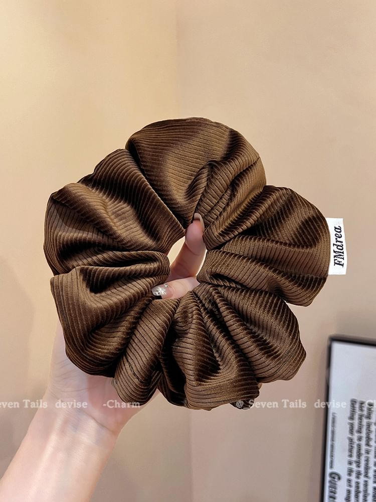 Lettering Label Scrunchie