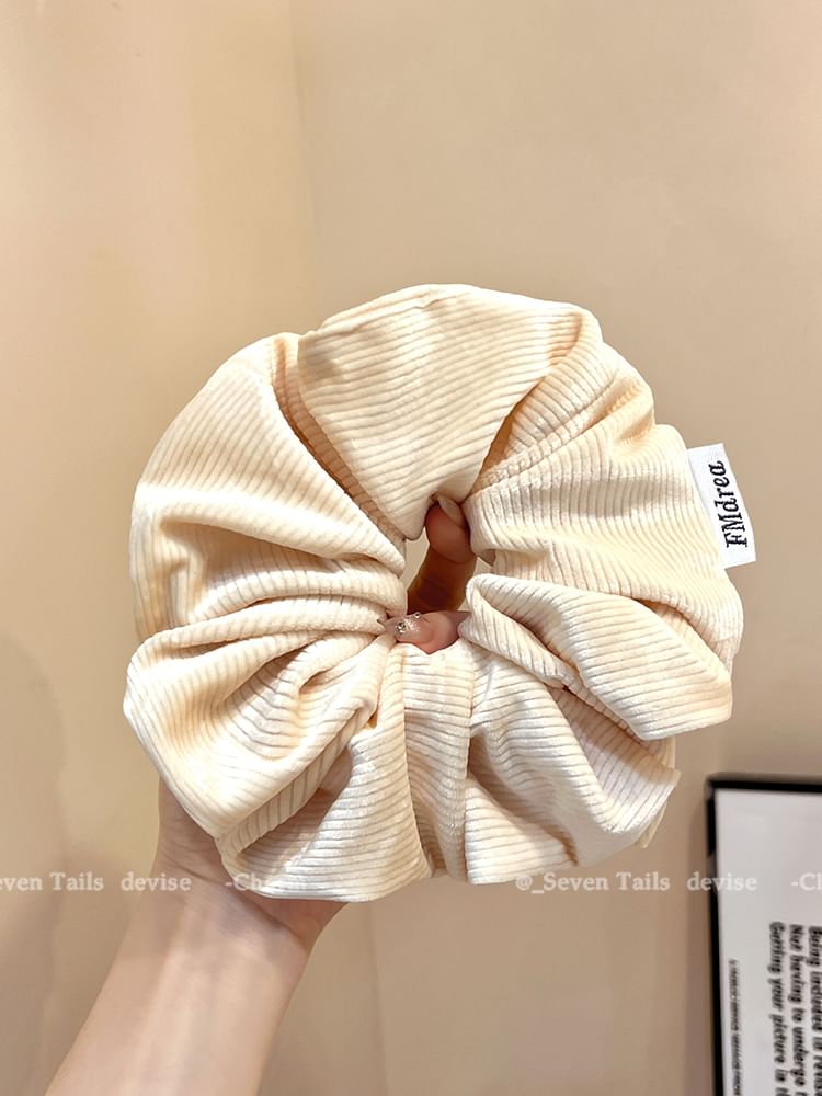 Lettering Label Scrunchie