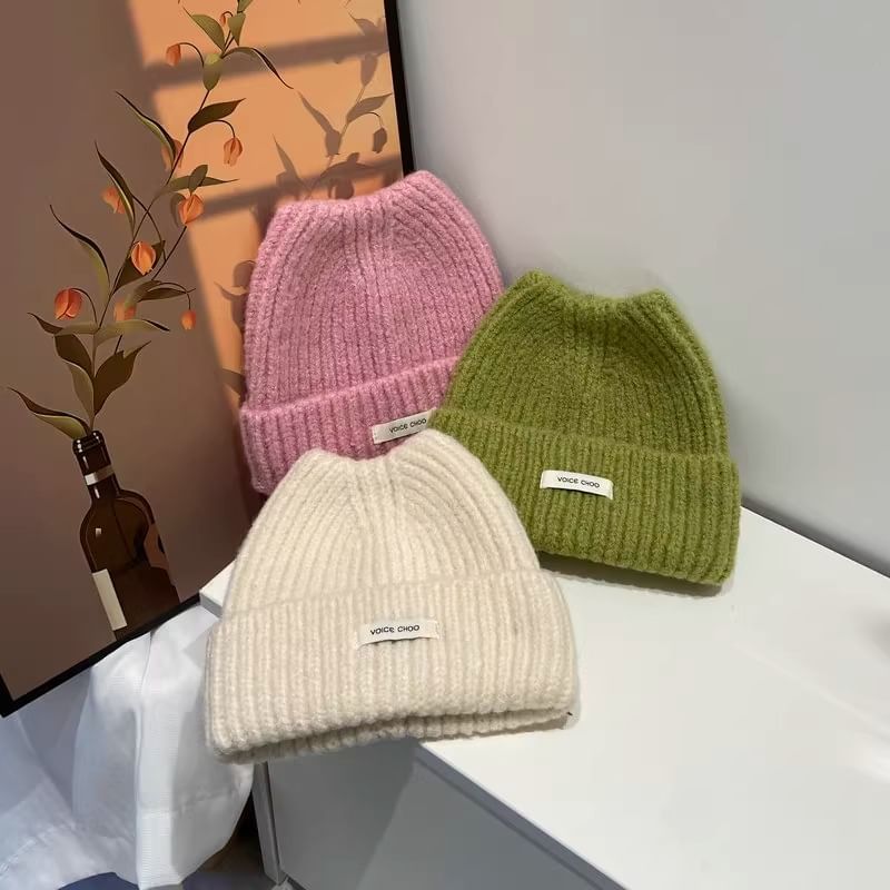 Beanie Applique Lettering Knit