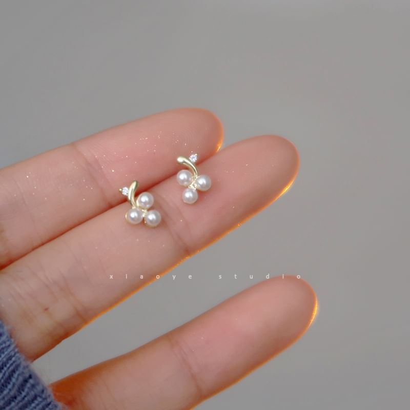 Faux Pearl Sterling Earring Silver Stud S925