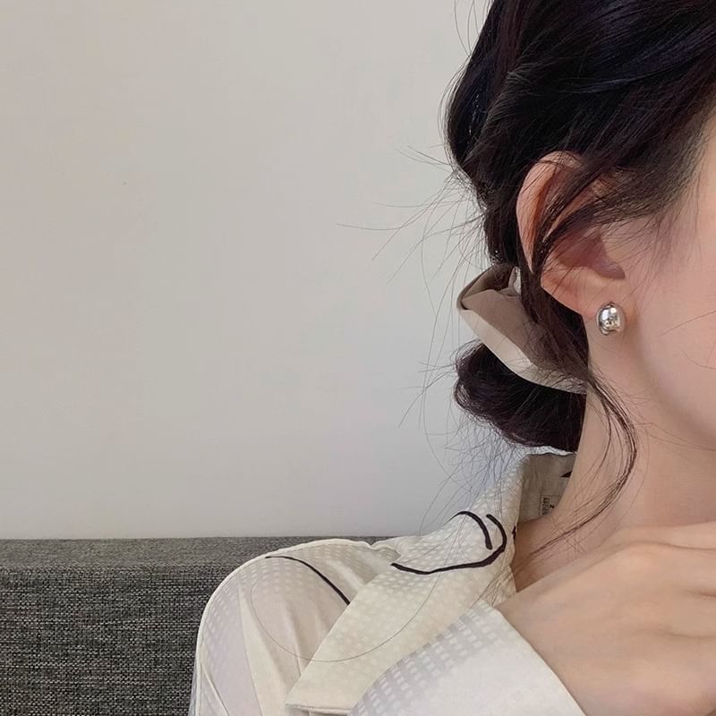 Alloy Stud Polished Earring