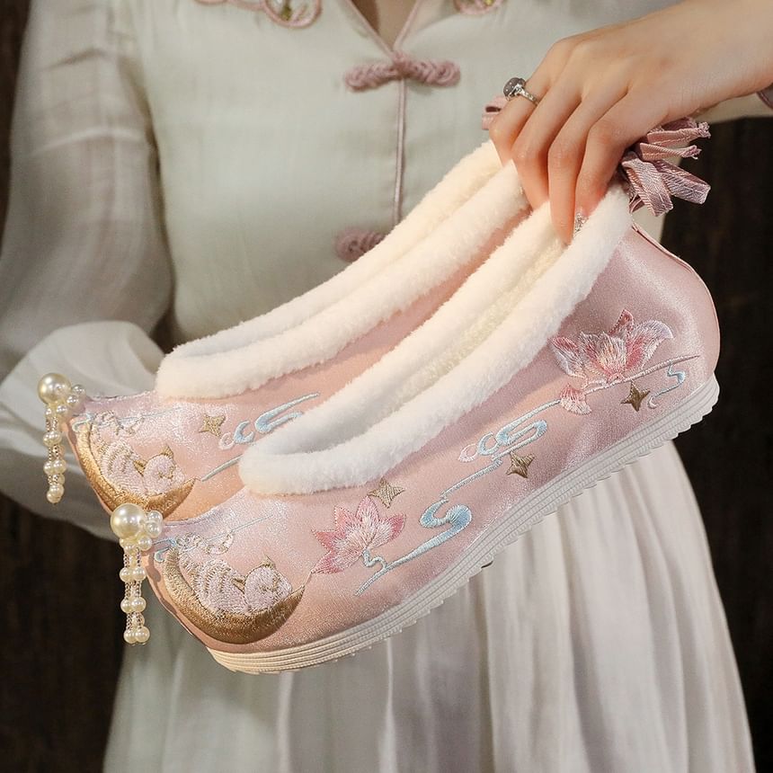 Flats Embroidered Fleece Trim