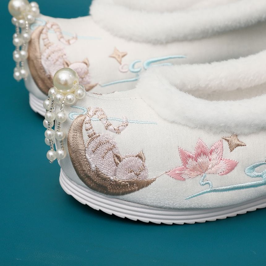 Flats Embroidered Fleece Trim