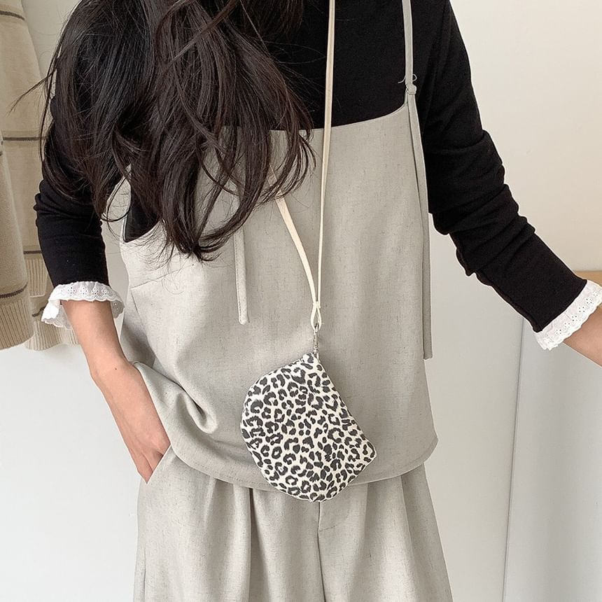 Leopard Necklace Pouch Print