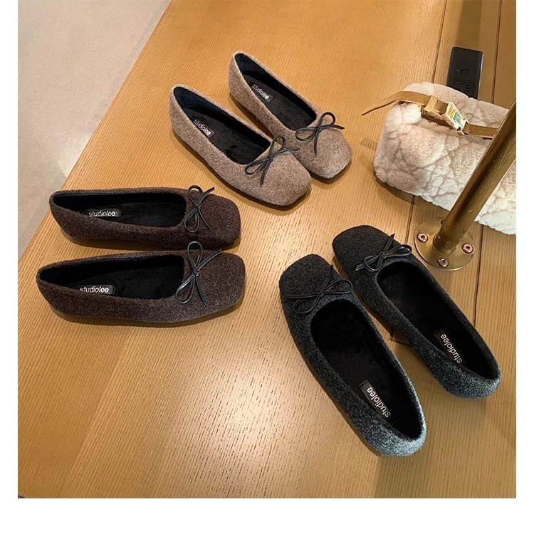 Square Toe Bow Flats Accent