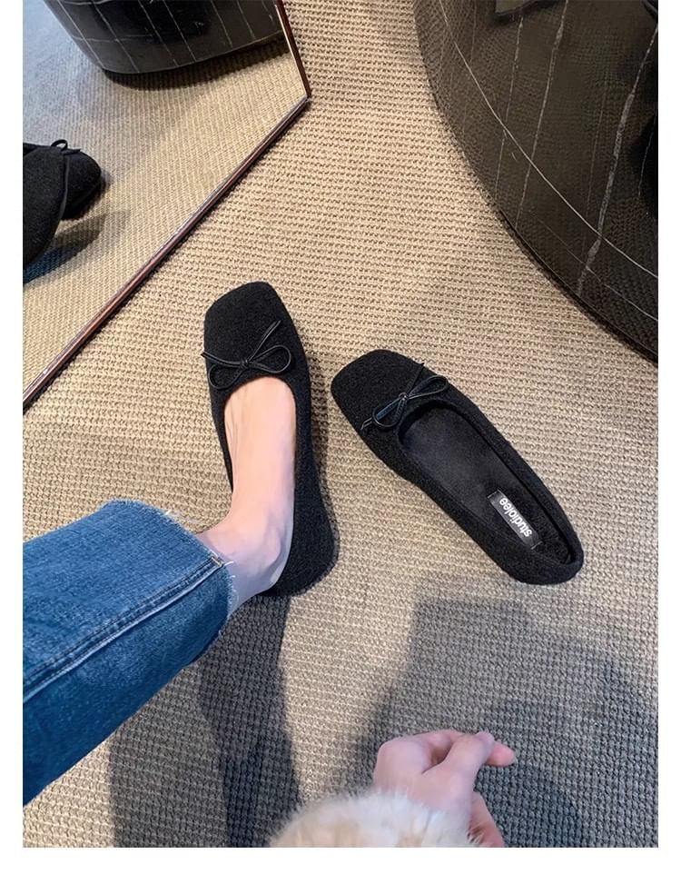 Square Toe Bow Flats Accent