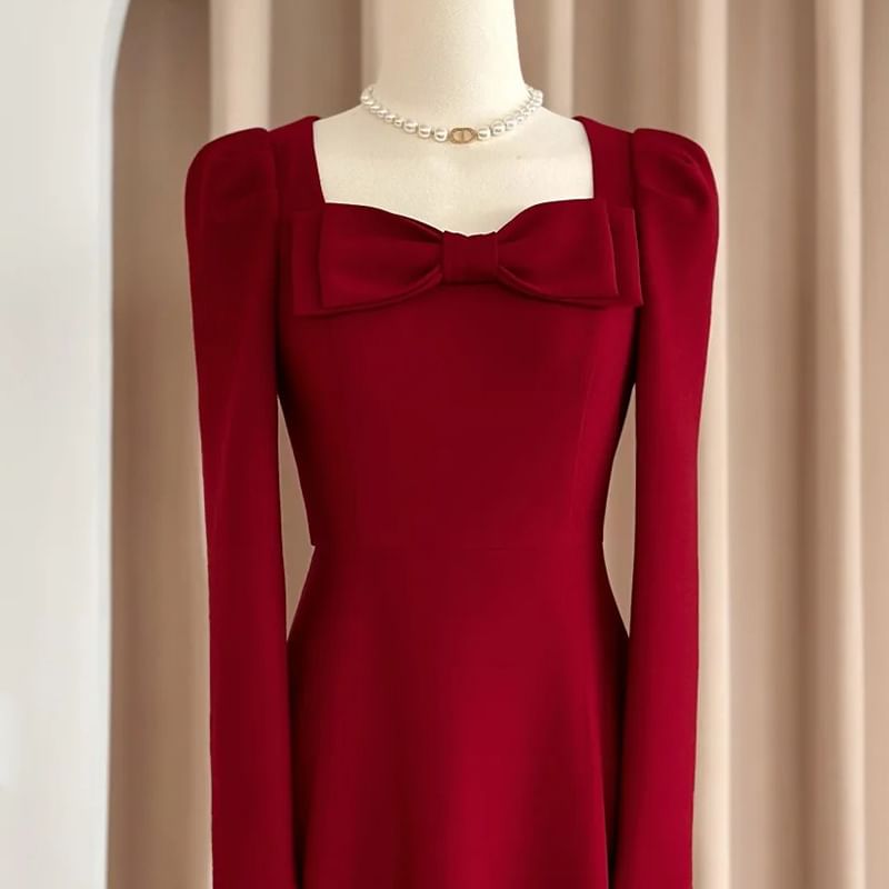 Plain Evening Long-Sleeve Square-Neck Gown Bow A-Line