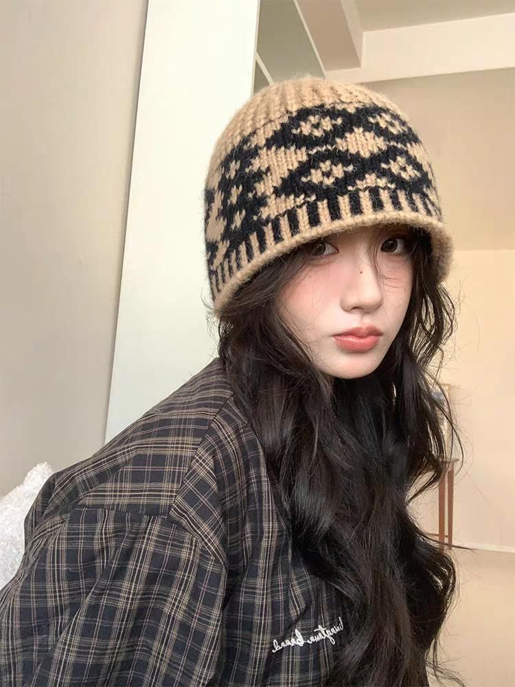 Knit Jacquard Beanie Diamond