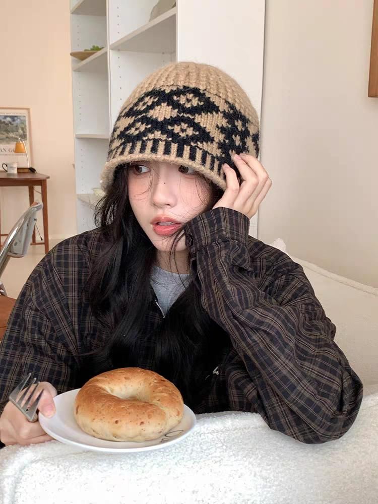 Knit Jacquard Beanie Diamond