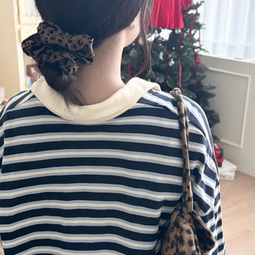 Hair Print Leopard Scrunchie
