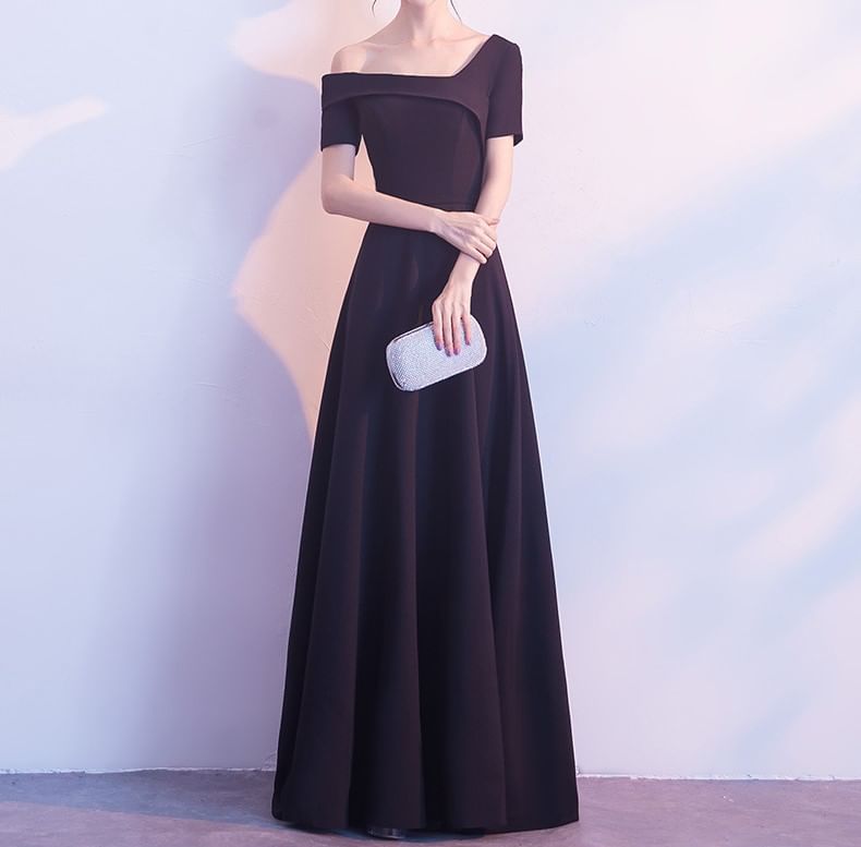 A-Line Asymmetrical Short-Sleeve Evening Plain Gown