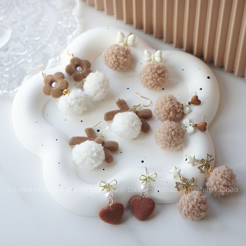 Earring Clip On / Drop Heart Pom