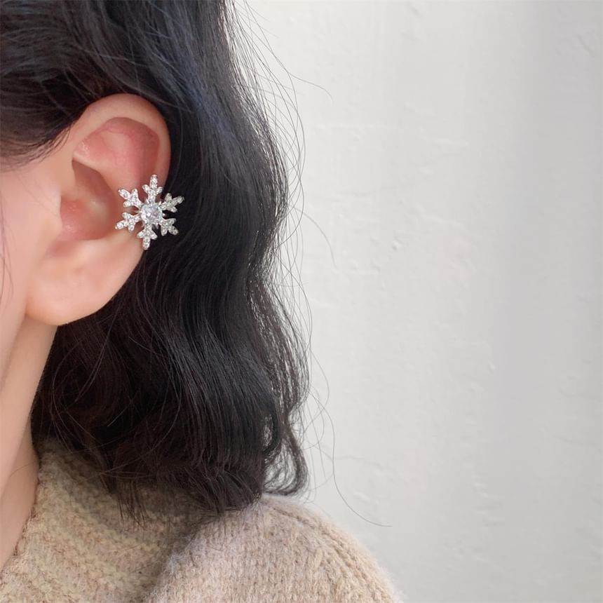 Ear Rhinestone Snowflake Cuff